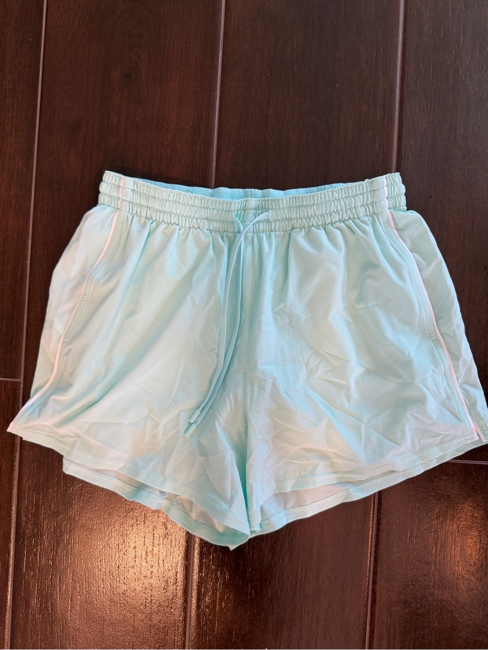 LULULEMON SHORT